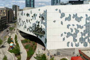 Calgary Central Library opened in 2018 in Calgary, Alberta, as a $245 million, 240,000-square-foot public building designed by Snøhetta and DIALOG. The project achieved LEED Gold certification through energy- and resource-efficiency measures including high-performance glazing, solar shading, efficient mechanical systems, stormwater collection for irrigation and FSC-certified wood. It delivers more than 26% energy cost savings, reduces indoor water use by 30%, and diverted more than 79% of construction waste from landfill.
